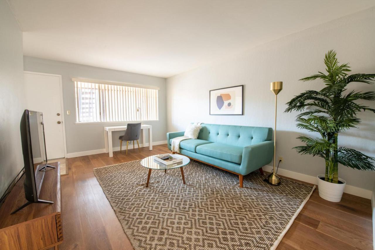 2br W Wd Nr Caltrain Station Sfo-1524 * Santa Clara